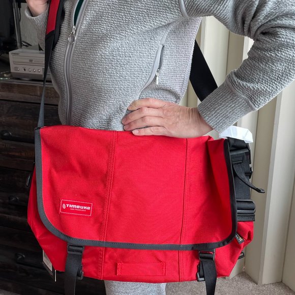 Timbuk2 Bags Nwt Timbuk2 Classic Messenger Bag Medium Fire Red